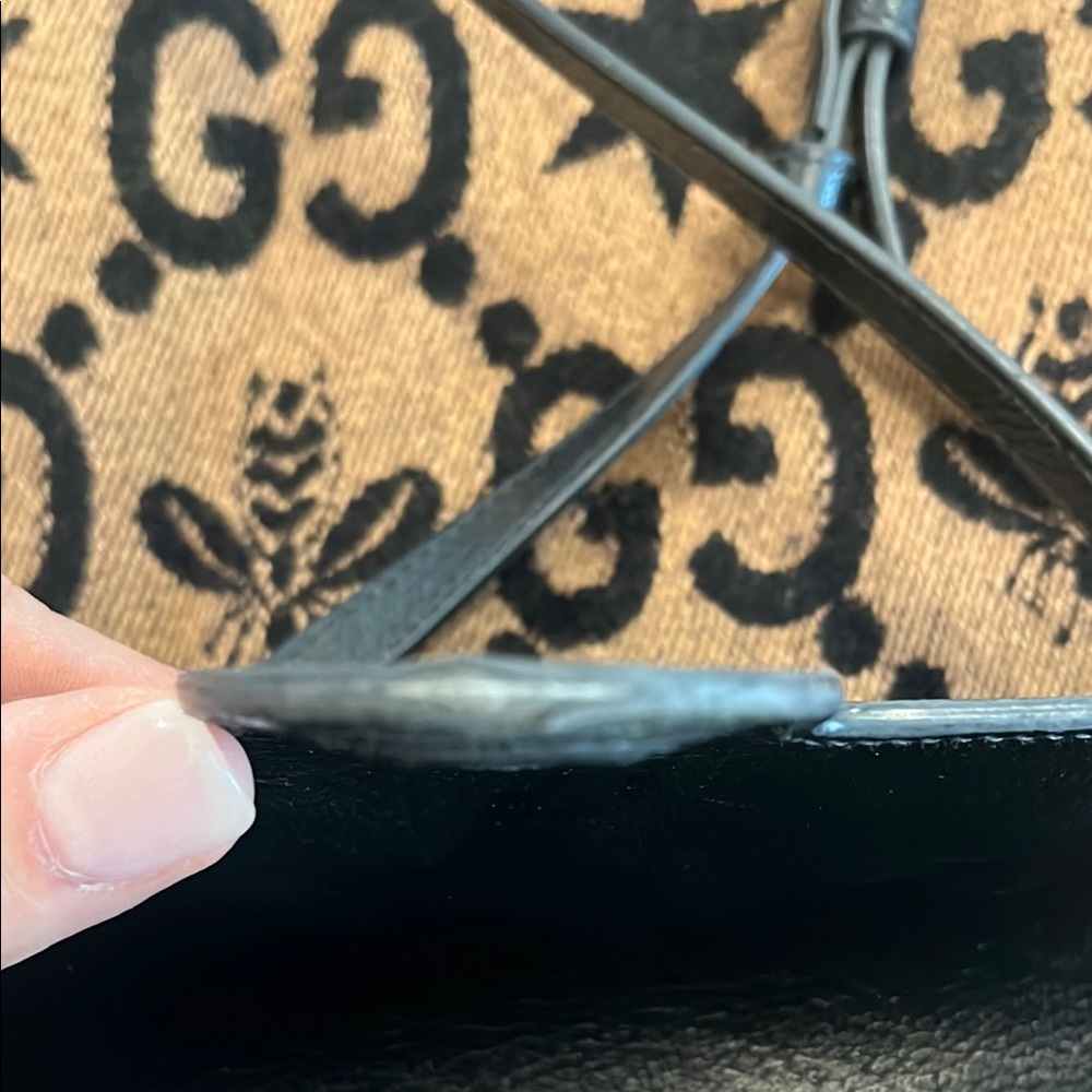 Gucci Black and Gold Crossbody Bag with Horsebit Detail - Picture 12 of 13